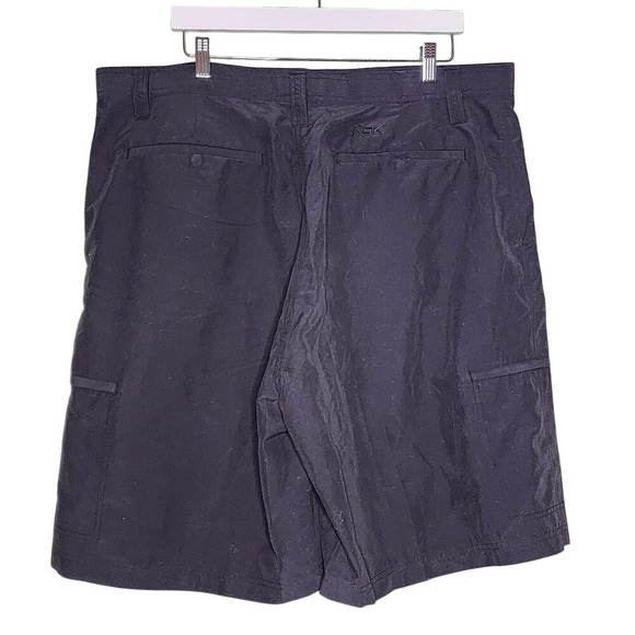 Reebok Cargo Shorts Athletic Casual Vacation Black Pockets Golf Sports Preppy 42 - Picture 2 of 6